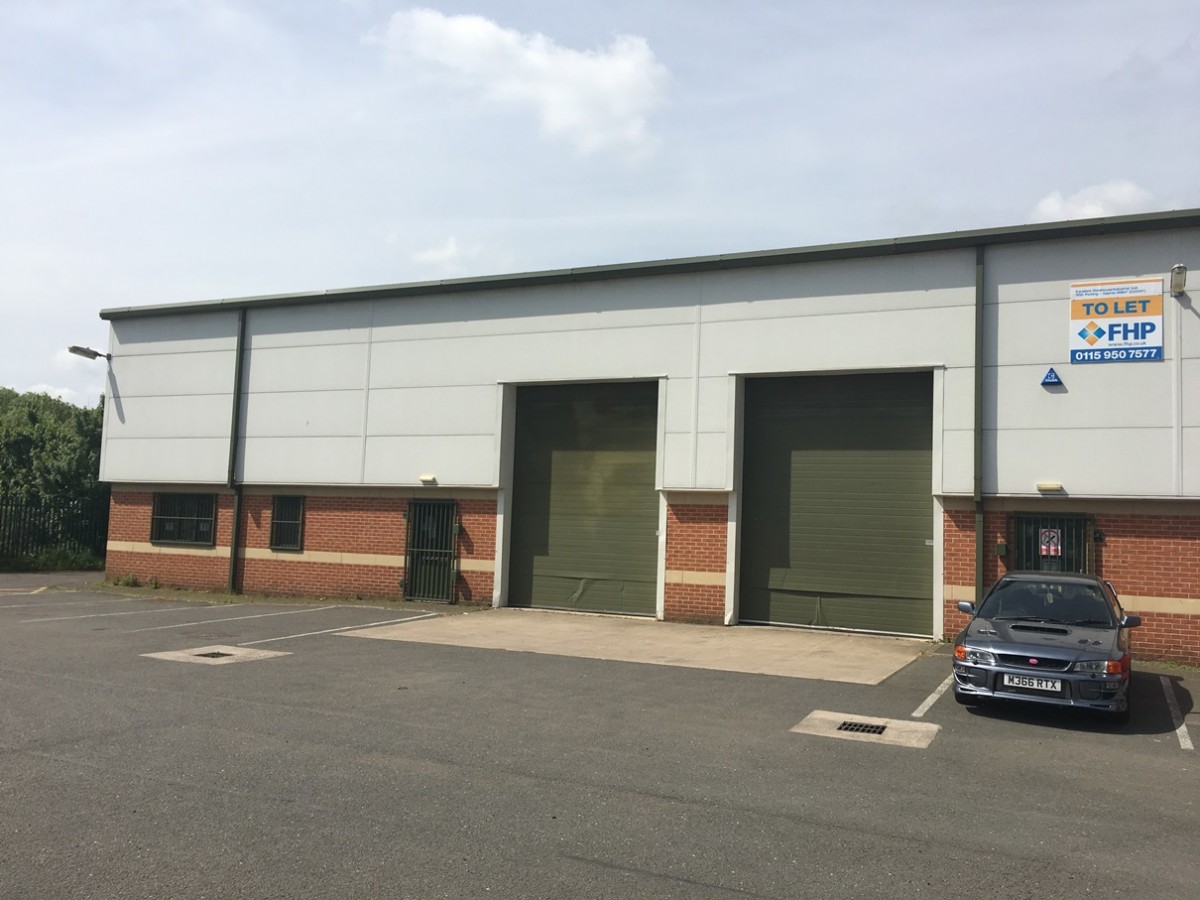 PUSHCHAIR RETAILER STROLLS ONTO PARK LANE BUSINESS PARK, KIRKBY IN ...